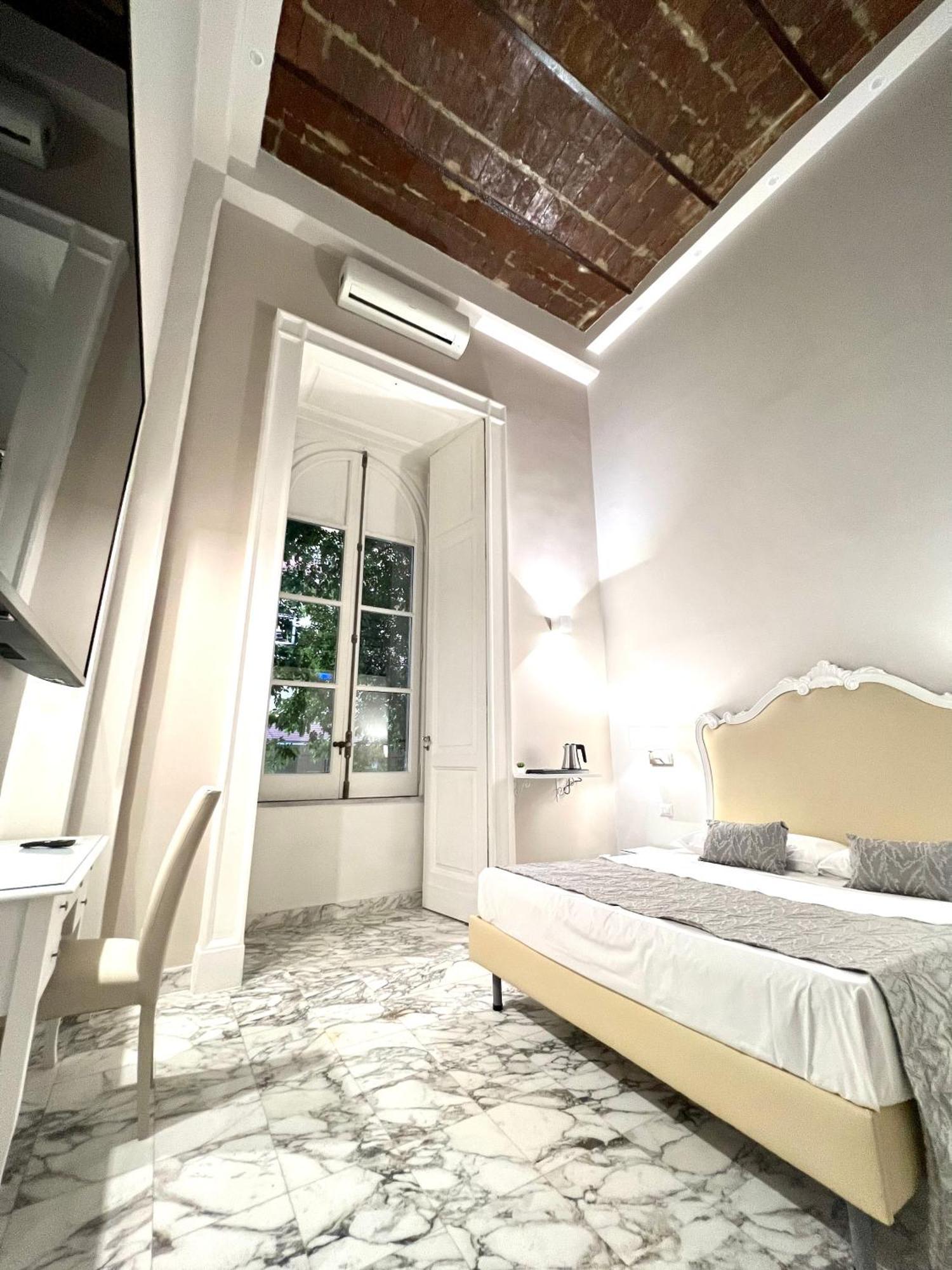 Miluar Luxury B&B - Vanvitelli Neapel Exterior foto